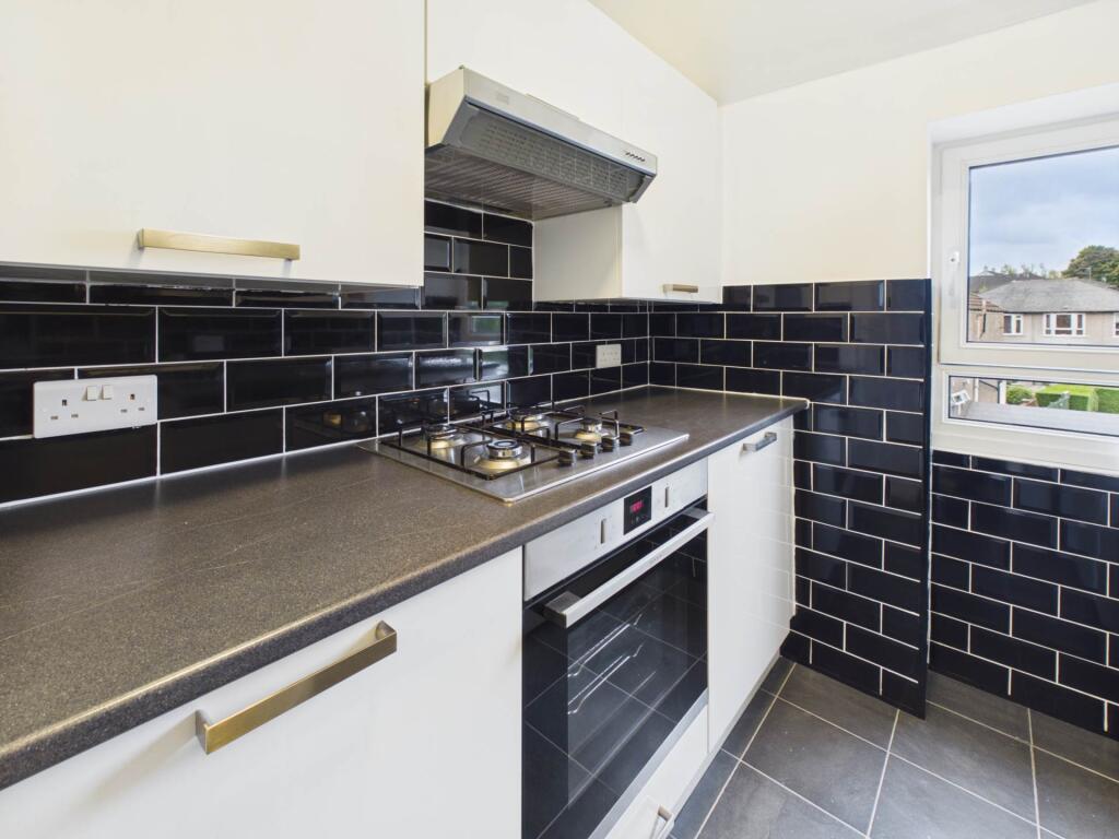 Apartment in Glasgow, Toryglen - More