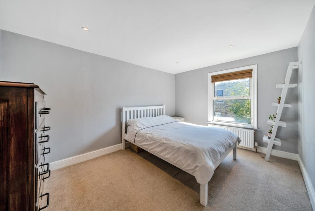 Apartment in London, Stockwell - View 5