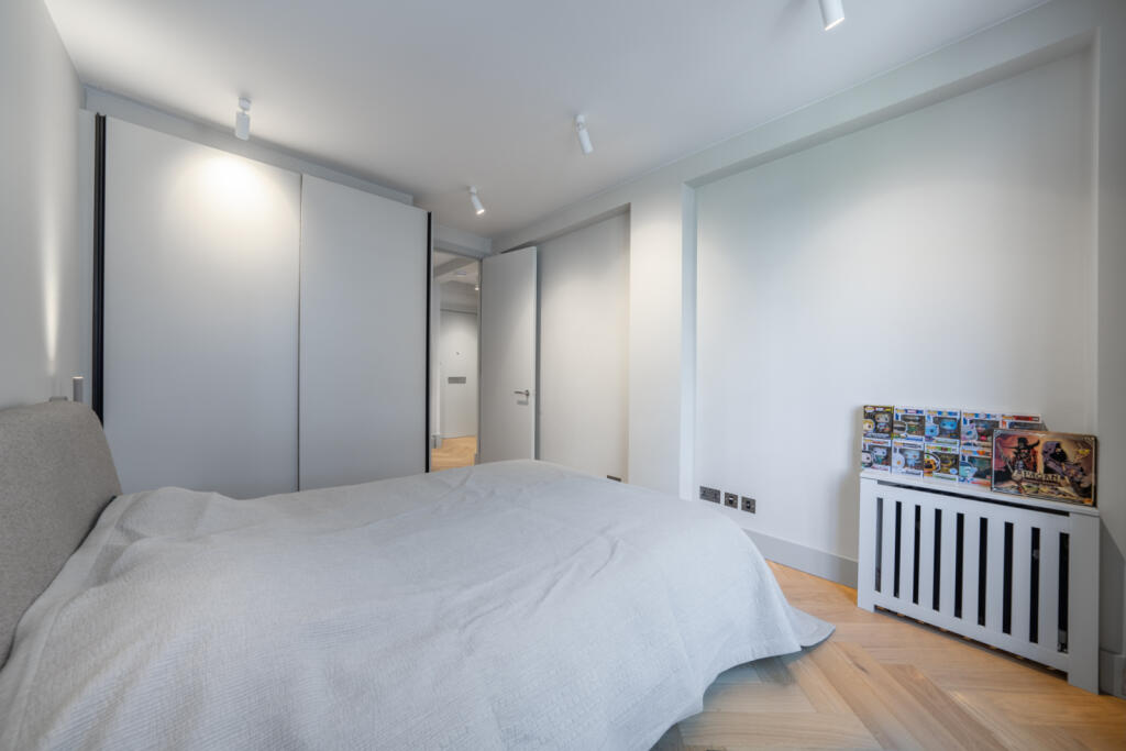 Apartment in London - More