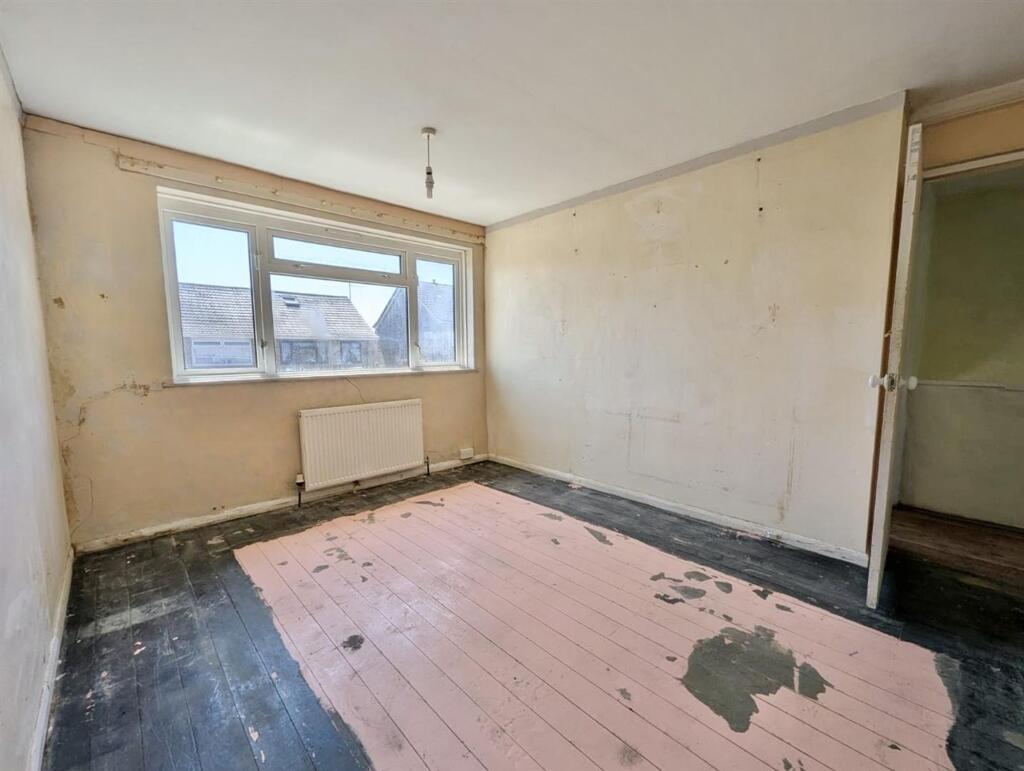 Courtlands Road, Portland, DT5 photo 3