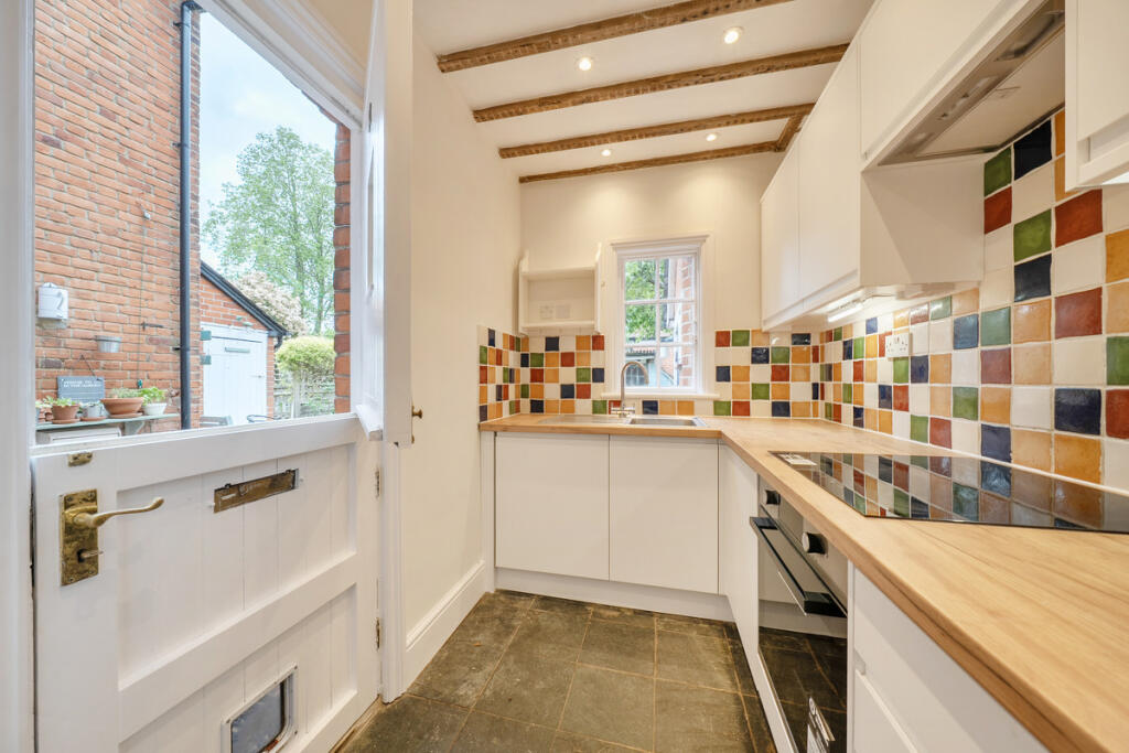 House in Hart, Hartley Wintney - View 3