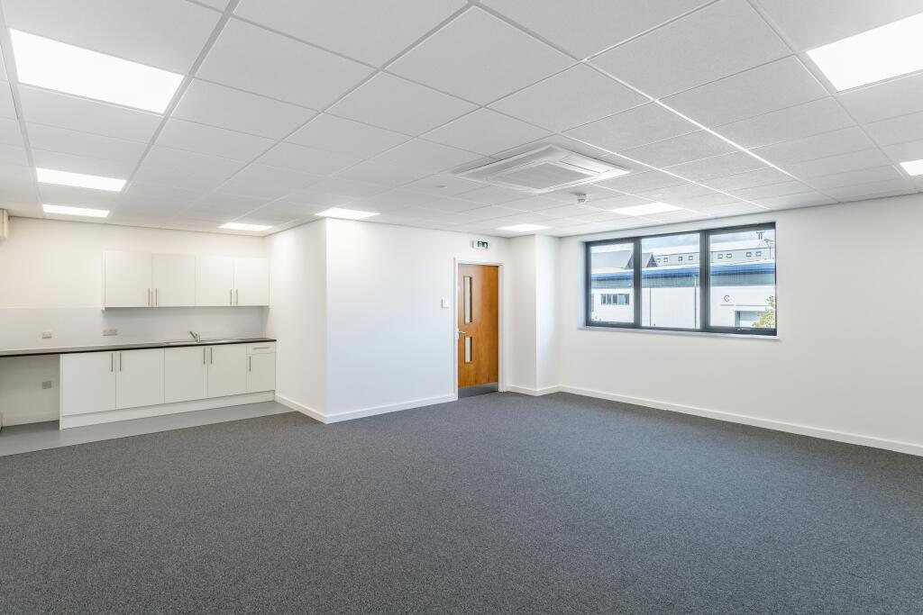 Units A to D Elstree Trade Park-1.jpg