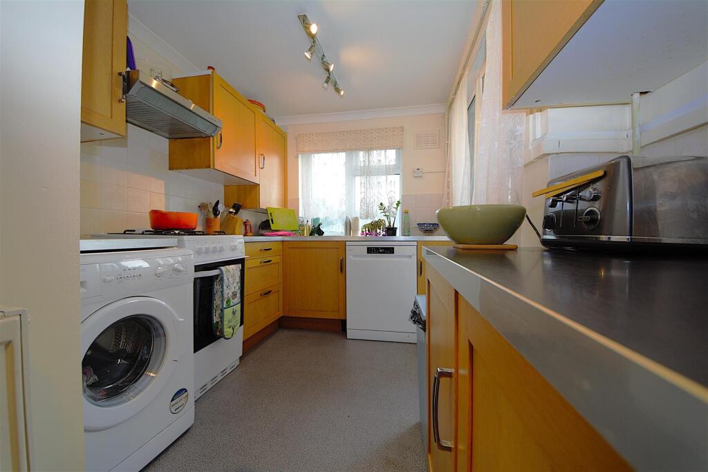 Main image of property: Chapel Court, East Finchley, N2