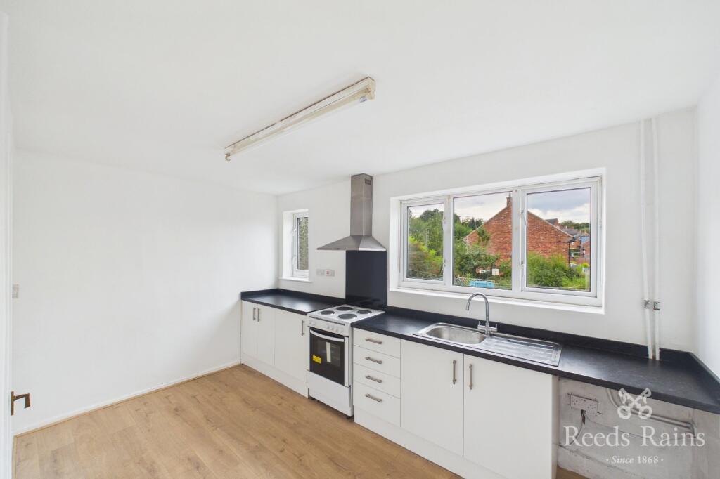 House in Rotherham, South Yorkshire - View 3