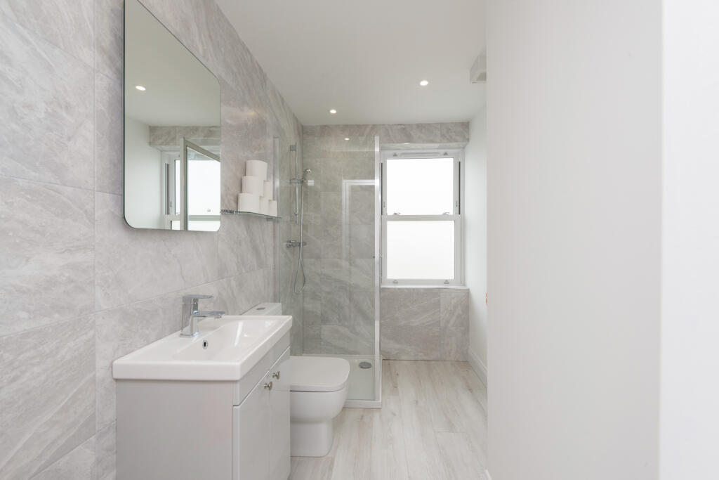 Apartment in Weymouth, Dorset - More