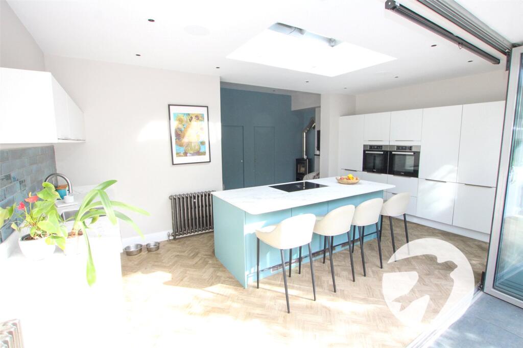 House in London - View 5