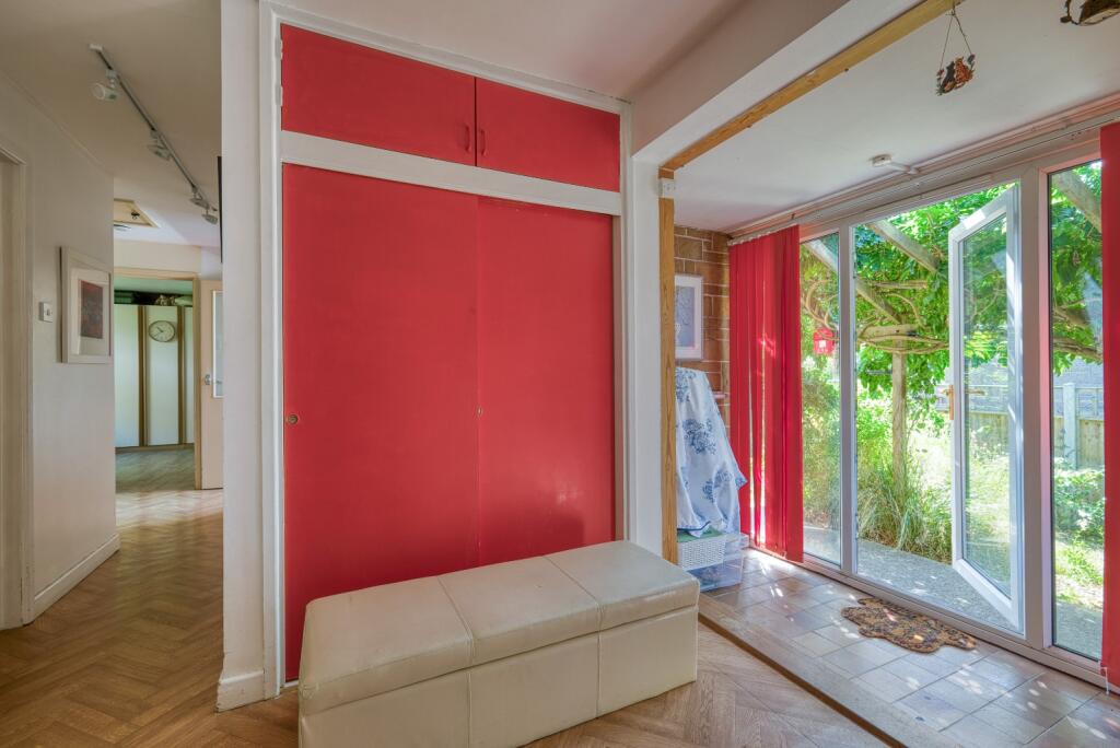 Coombe Close, Castle Cary photo 4