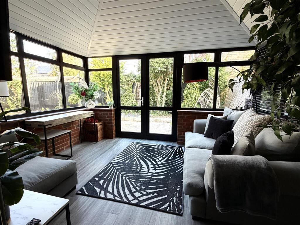 House in Milton Keynes - View 3