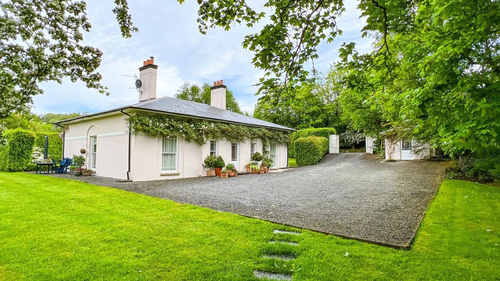Main image of property: Brownsbarn Lodge, Brownsbarn, Thomastown, Co Kilkenny, R95 X2C0