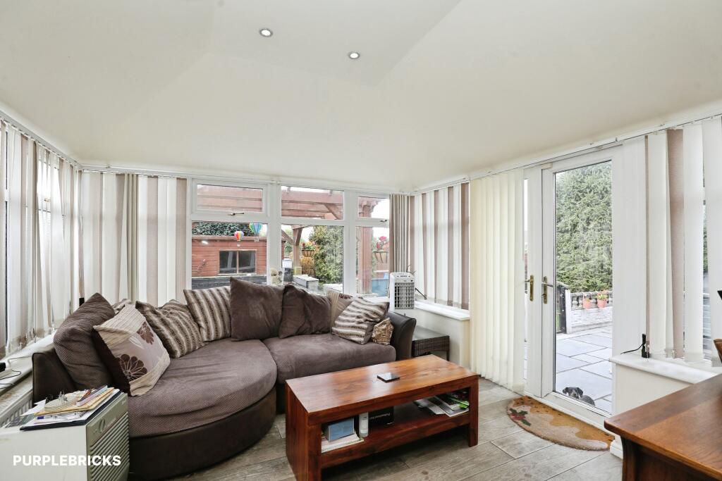 House in Stoke-on-Trent, Longton - More