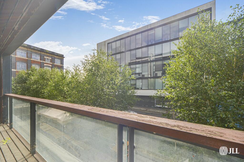 Apartment in London - View 3