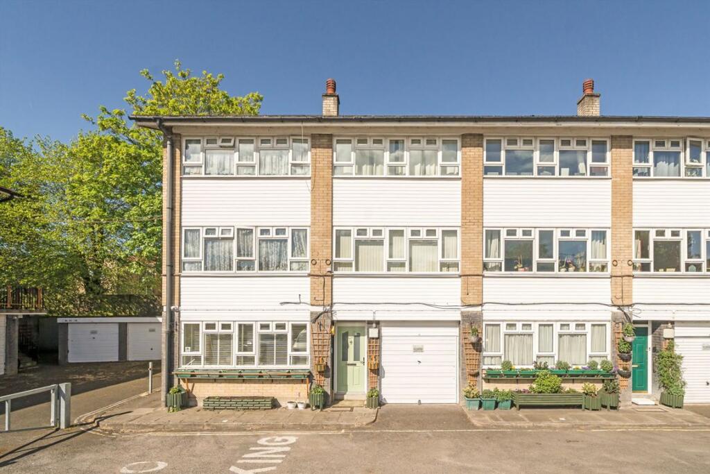 Main image of property: British Grove North, Chiswick