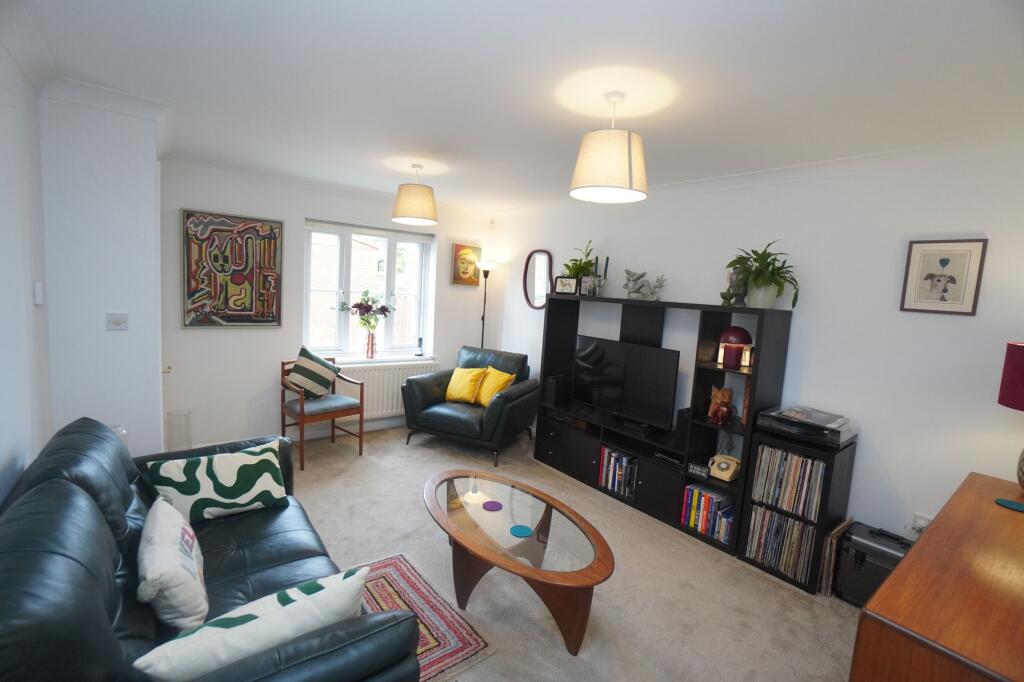 House in Downley, Buckinghamshire - View 2
