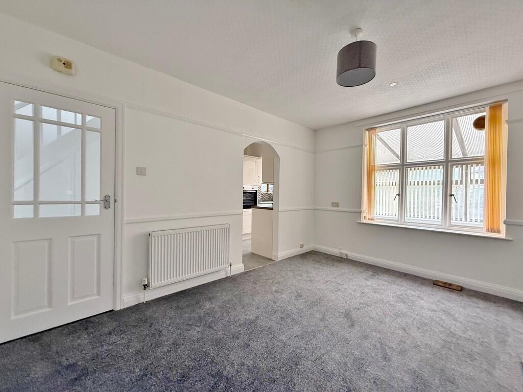 Pitreavie Road, Cosham photo 3