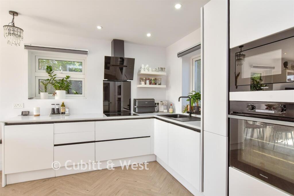 House in Brighton - View 4
