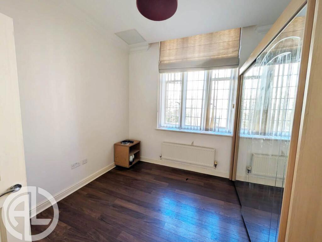 Apartment in Fairfield, Central Bedfordshire - View 4