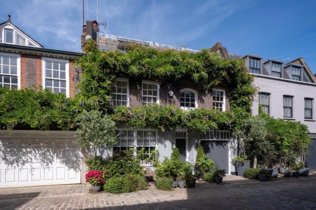 Main image of property: Devonshire Close, Marylebone, London, W1G