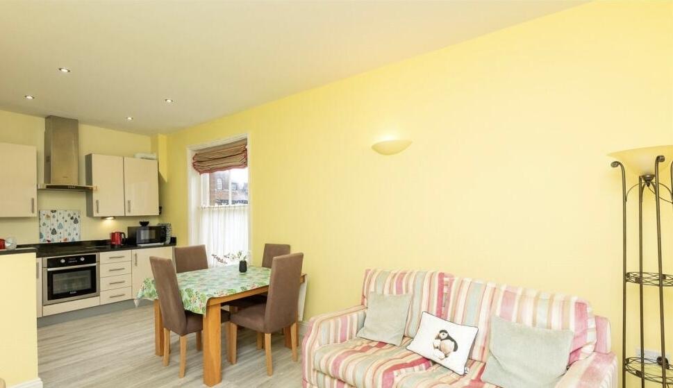 Cliff Avenue, Cromer, Norfolk, NR27 photo 4
