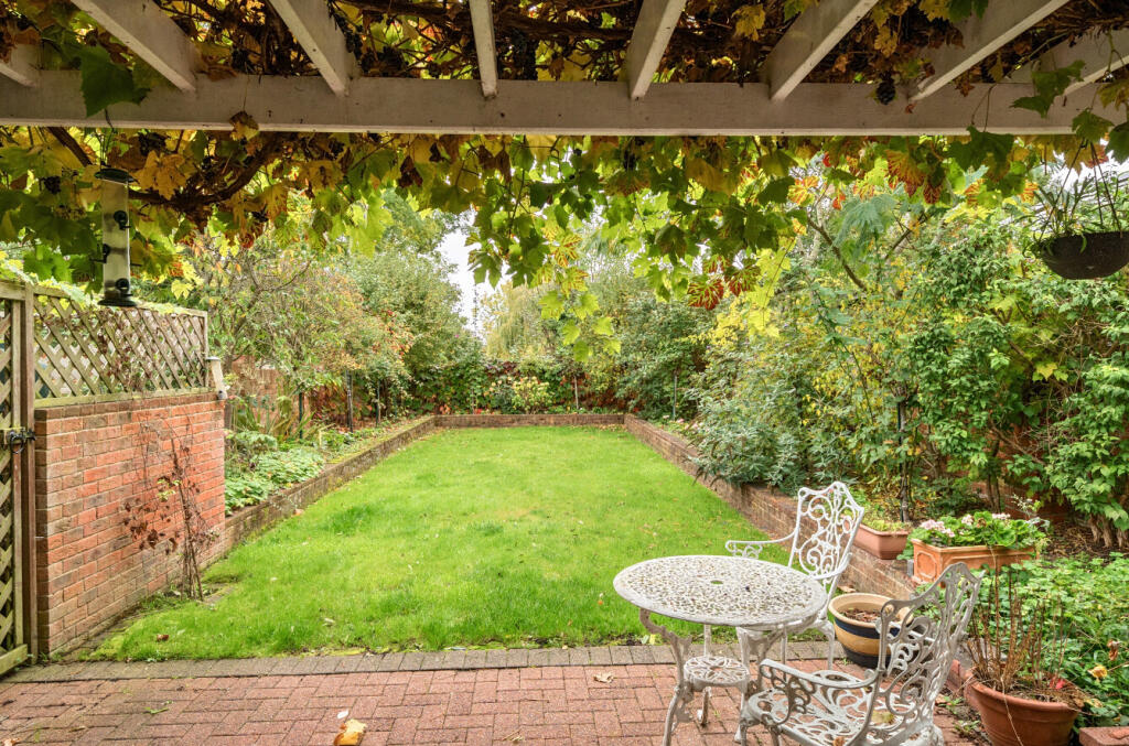 Main image of property: The Street, Shurlock Row, Reading, Berkshire, RG10