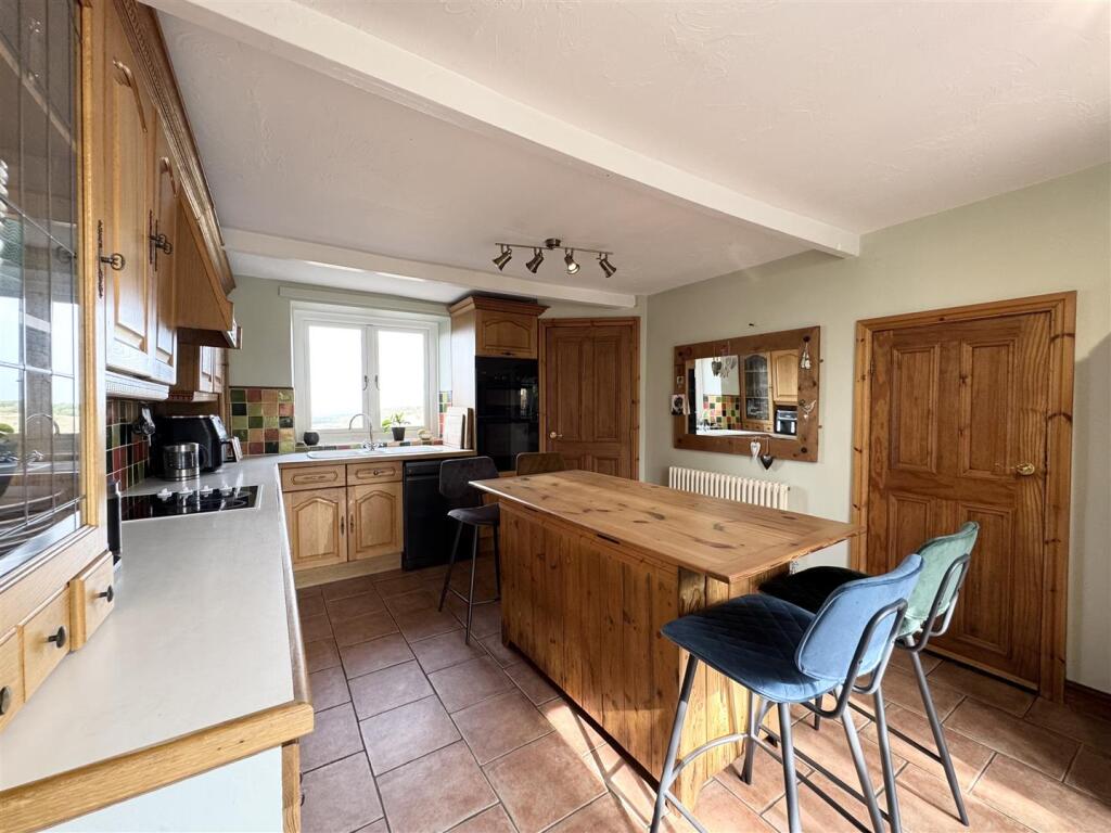 Piperwell Cottage, Cumberworth, Huddersfield, HD8 8YA - More