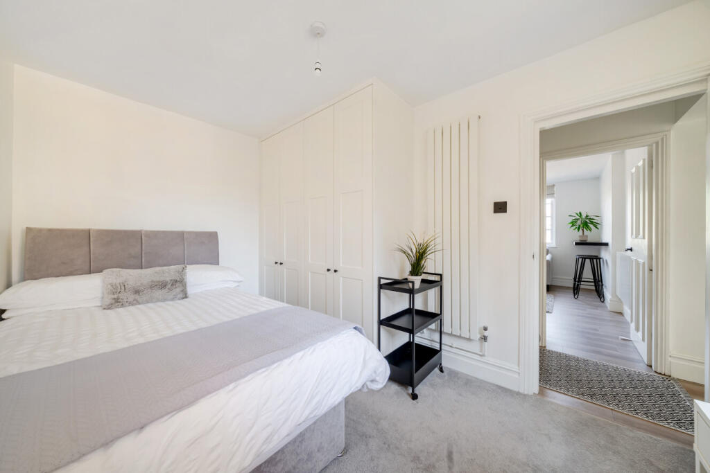 Apartment in London - View 4