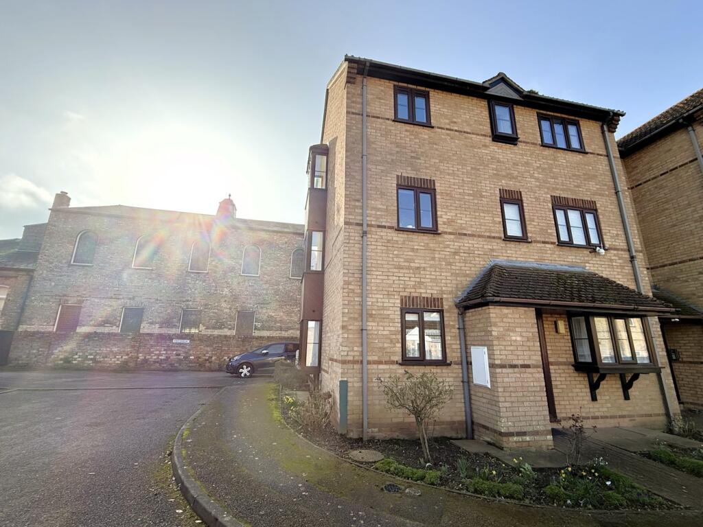 Main image of property: Shortmead Street, Biggleswade, SG18