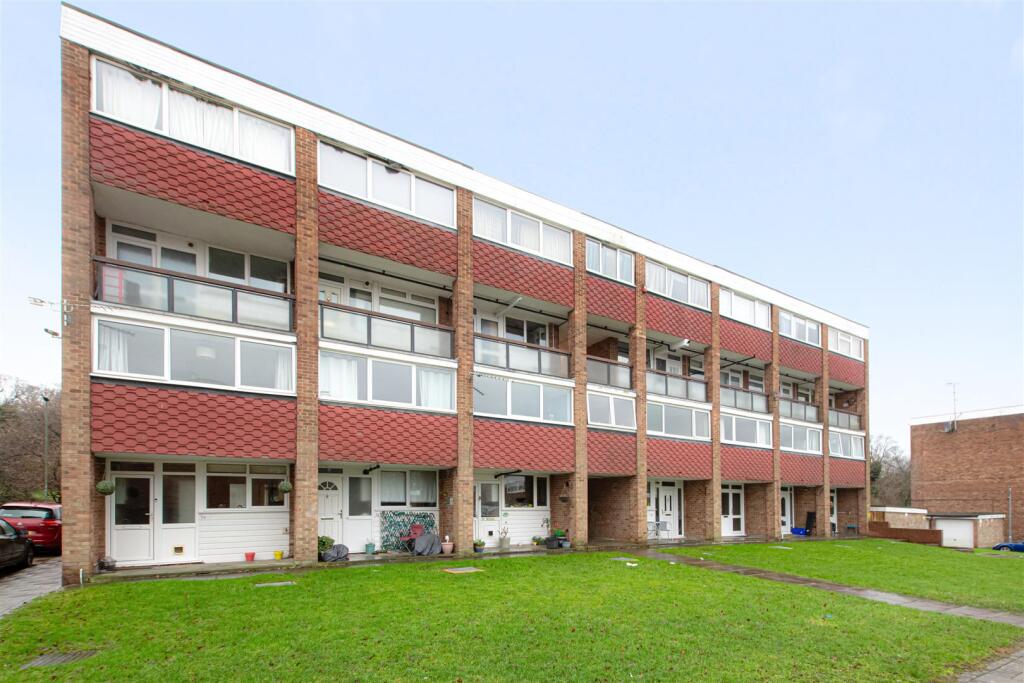 Main image of property: Edgewood drive