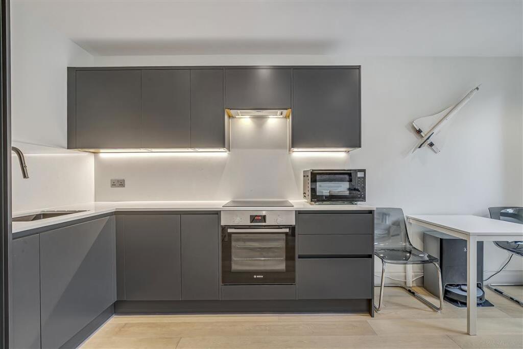 Apartment in London - View 3