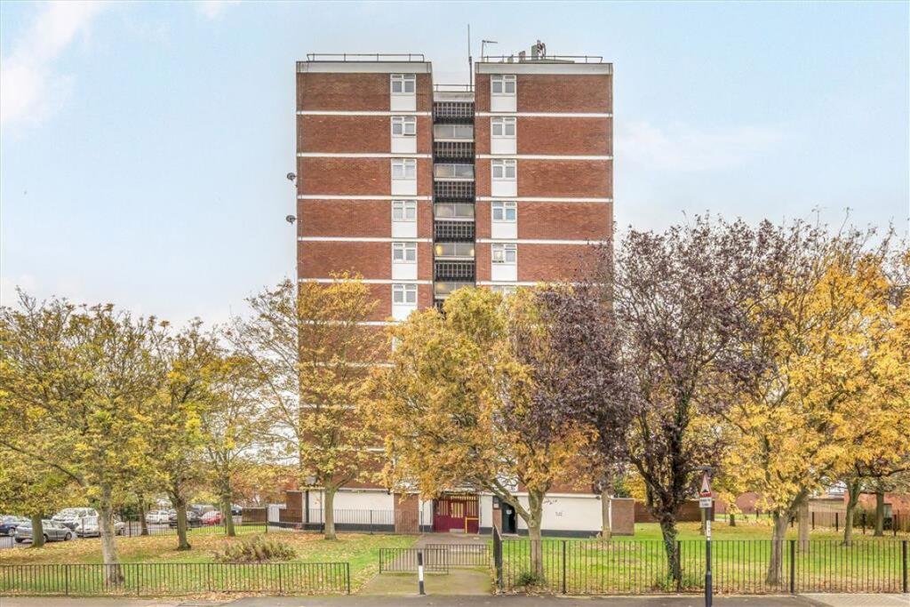 Main image of property: Grove Park Road, Eltham