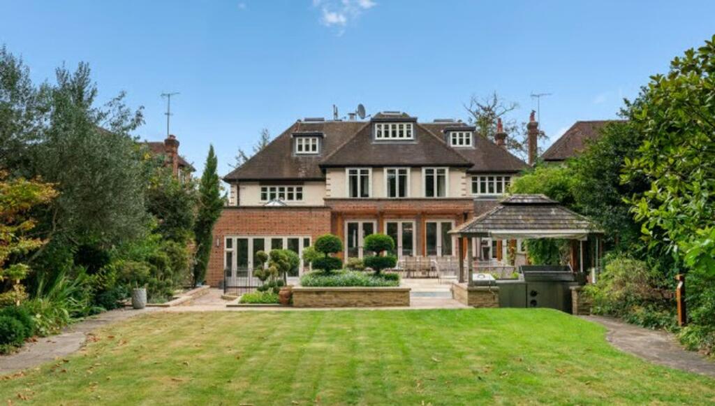 Main image of property: Grange Avenue, Totteridge, London, N20