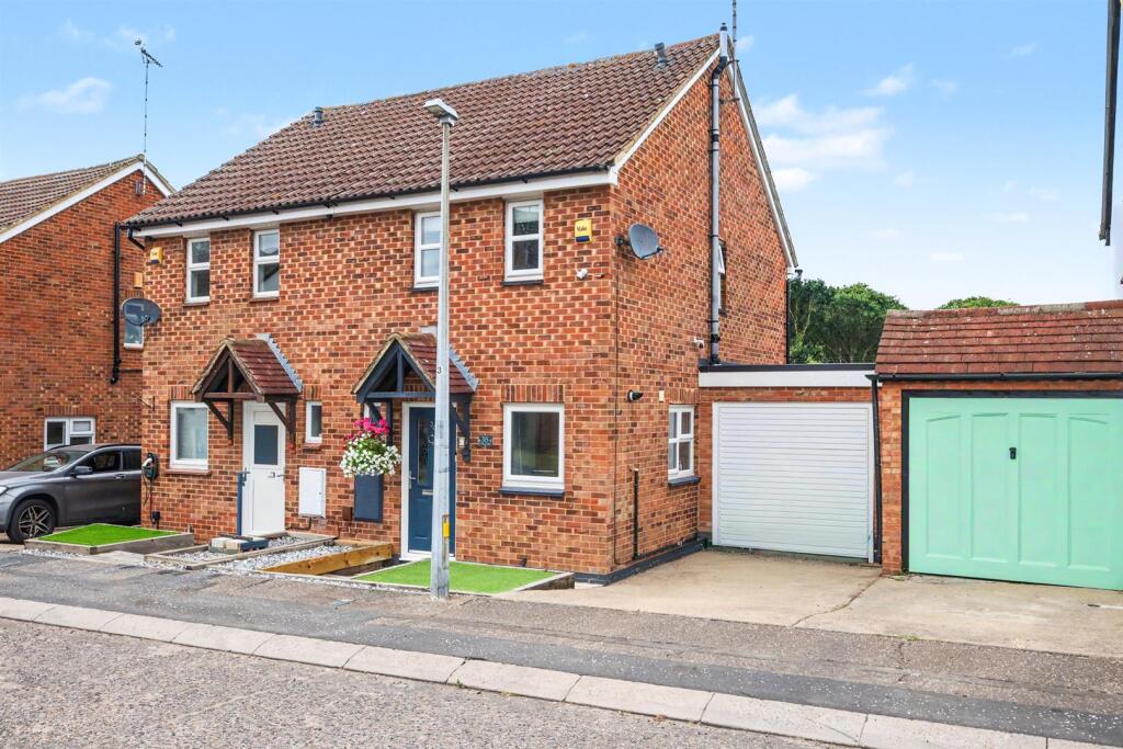 Main image of property: Romsey Close, Hockley