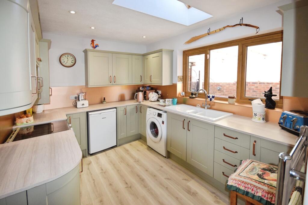 Holden Drive, Burgh Le Marsh, PE24 photo 2