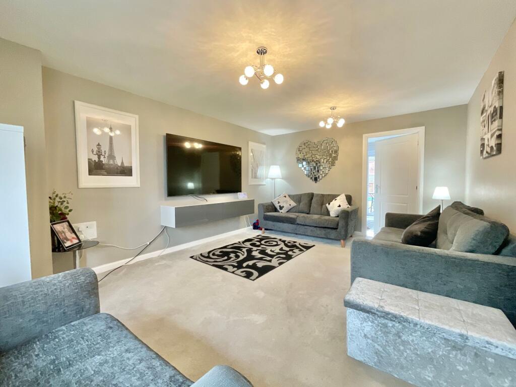 Hollingworth Close, Yarnfield, ST15 photo 3