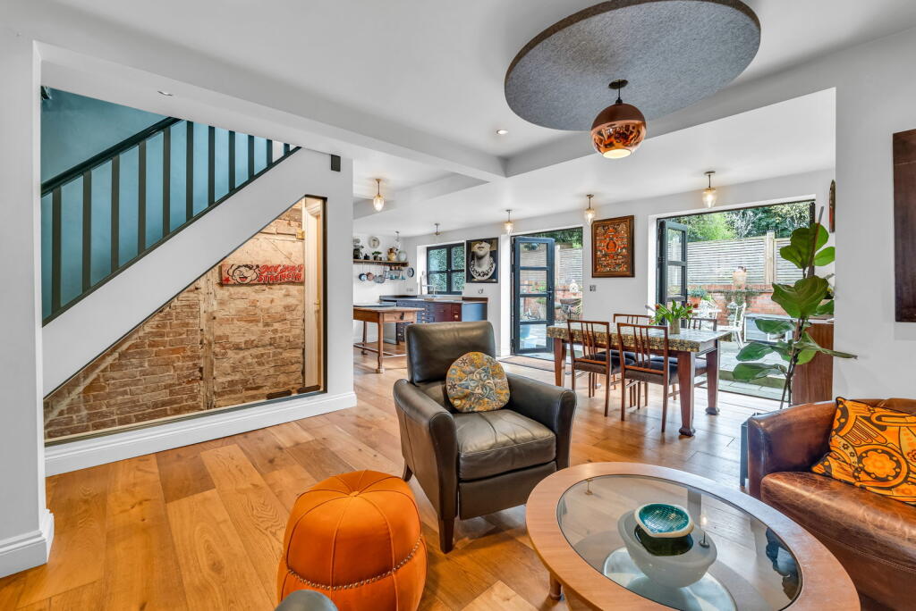 Additional image 2 of King George House, High Street, Bidford-on-Avon B50 4BQ