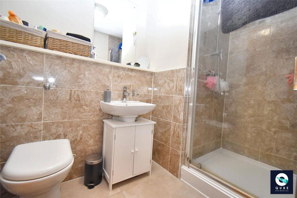 Apartment in Salford, Greater Manchester - More