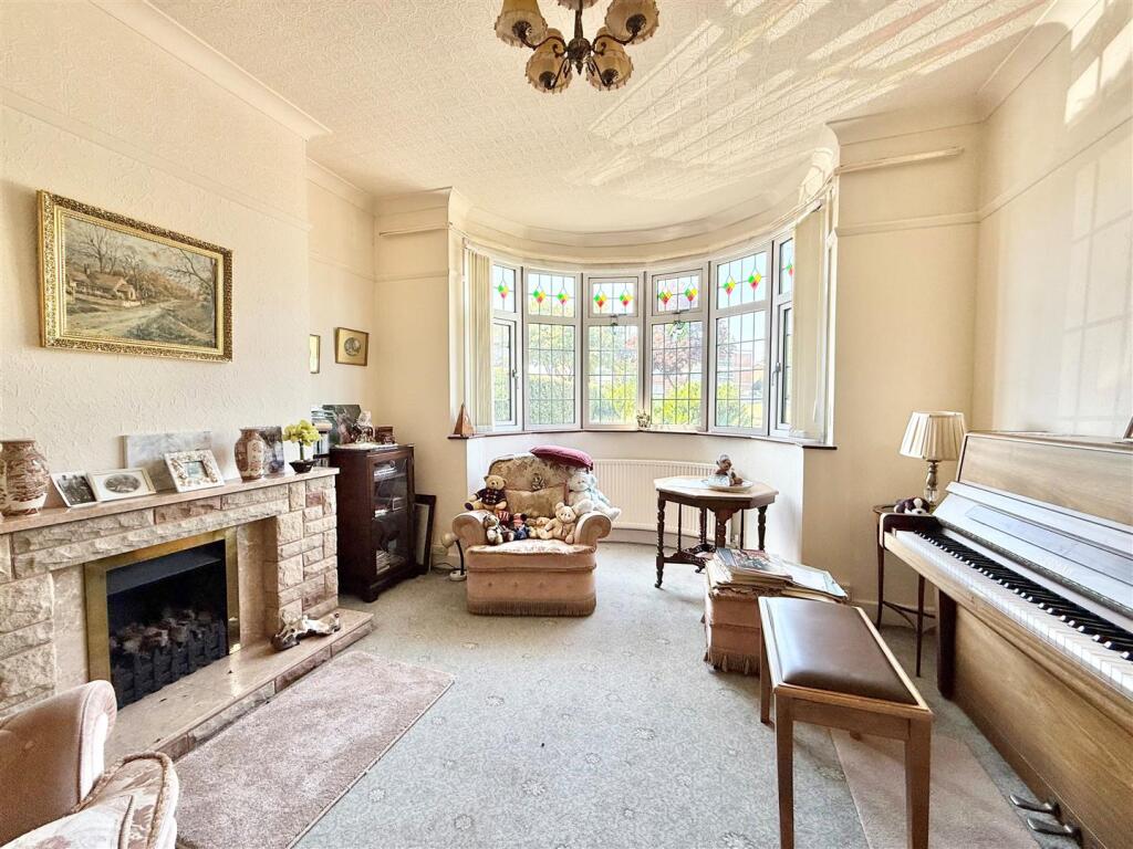 House in Birmingham, West Midlands - View 5