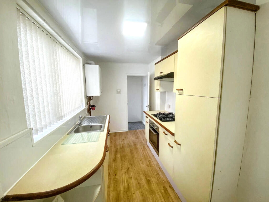 Apartment in Newcastle upon Tyne - View 5