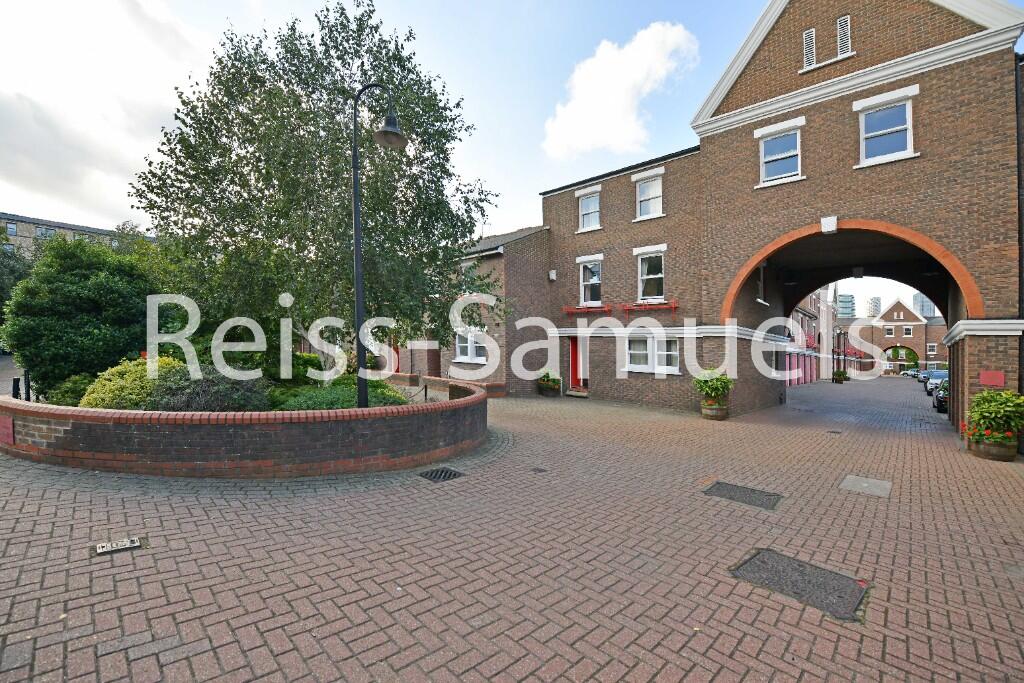Main image of property: Lockesfield Place, London, E14