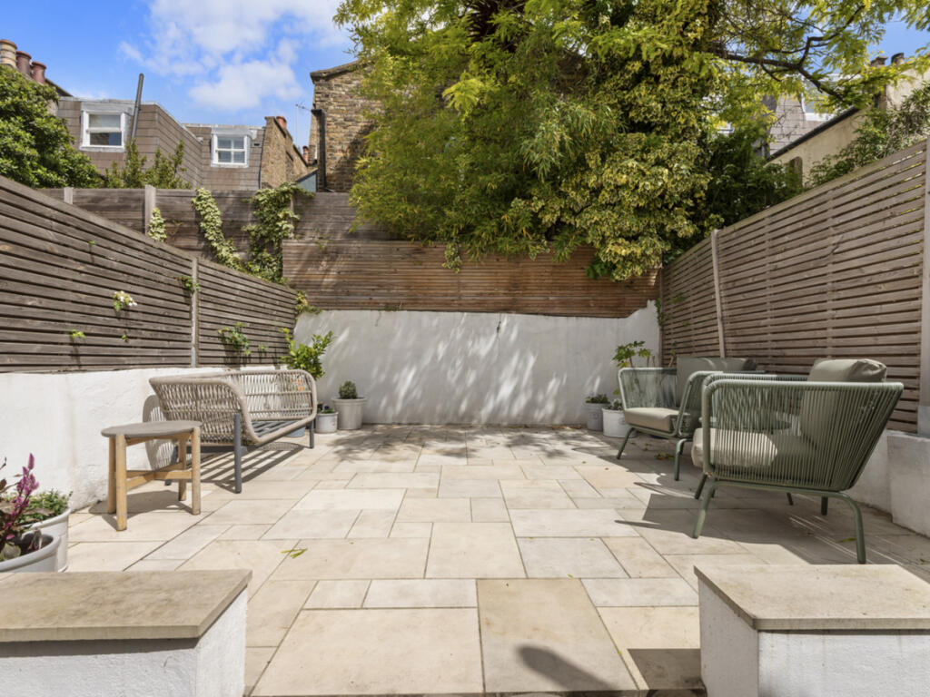 House in London, Wandsworth - More