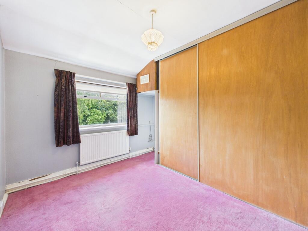 House in Worcester - View 5