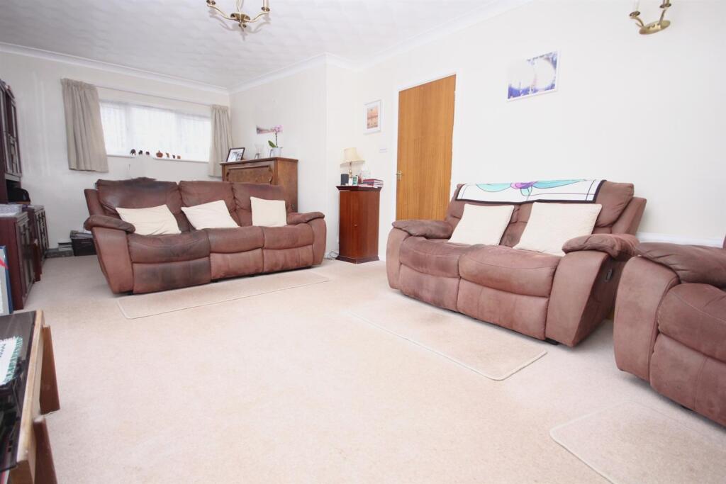 House in Fareham, Hampshire - View 5