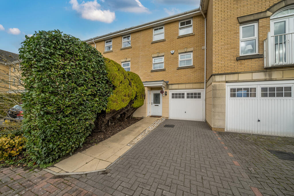 Main image of property: Cromwell Close, Bromley