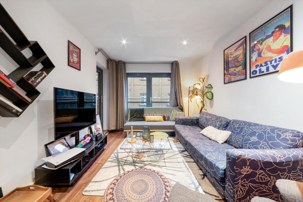 Main image of property: Plumbers Row, London E1