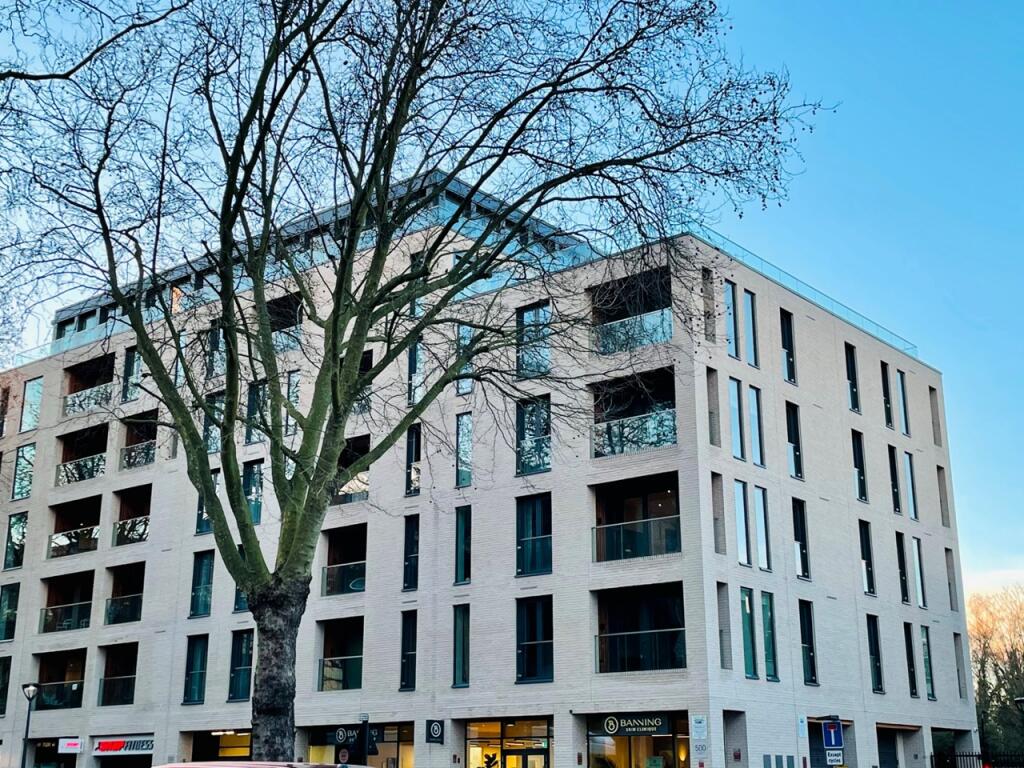 Chiswick High Road, Chiswick, Hounslow, London