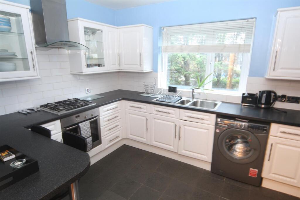 Apartment in Southall - View 2