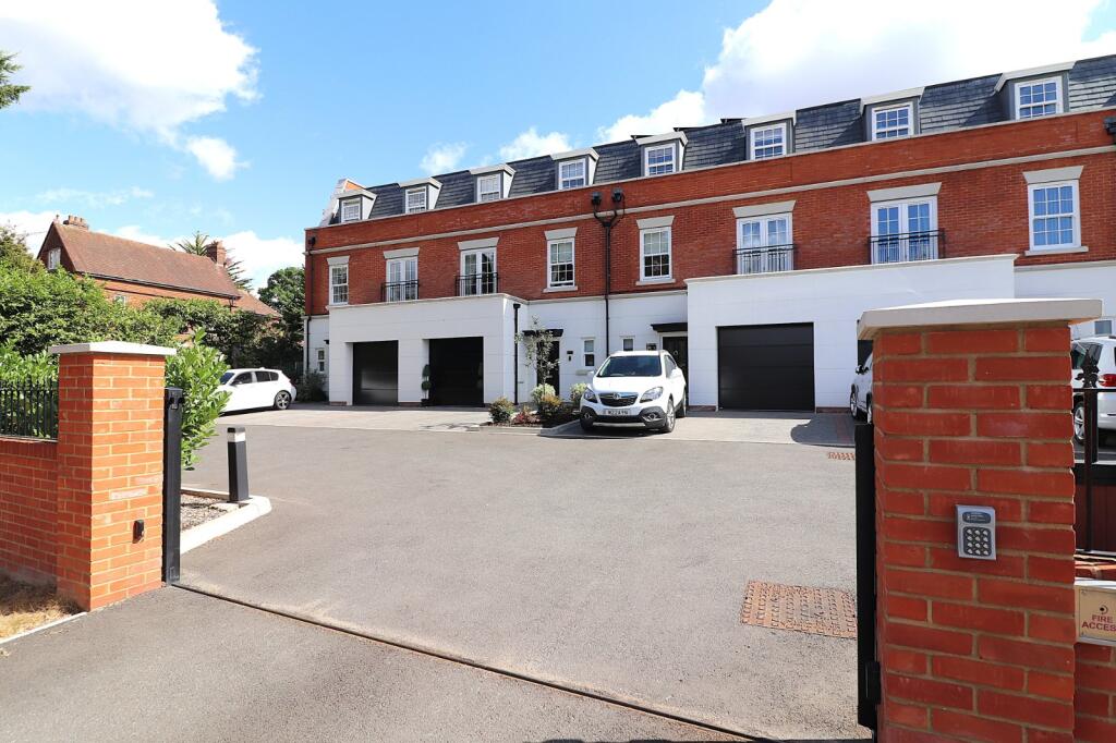 House in Stevenage - View 5