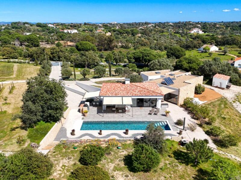Main image of property: Algarve, Lagoa