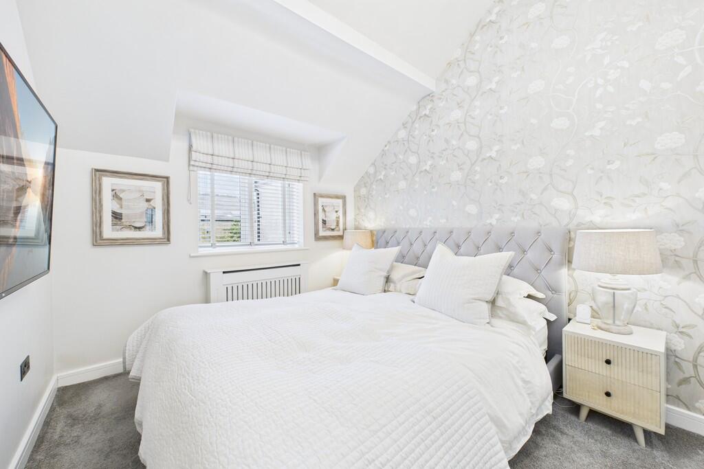 17 Moss Bank Place, Warton, Carnforth LA5 9RG photo 4