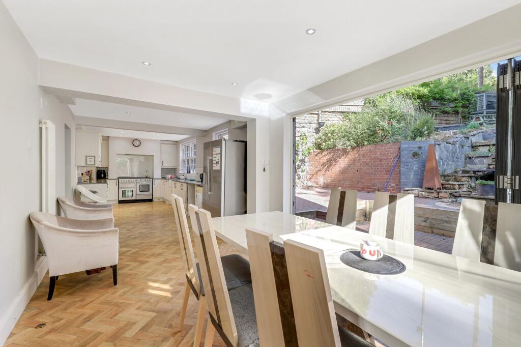 House in Nottingham - View 5