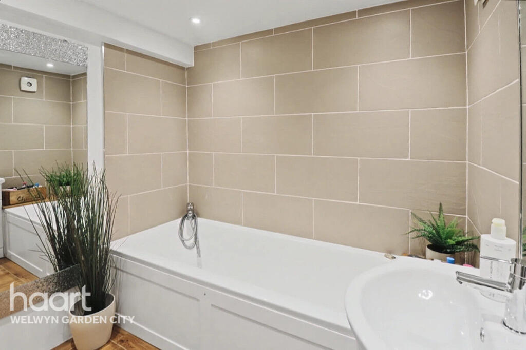 Additional image 8 of Codicote Road, Welwyn